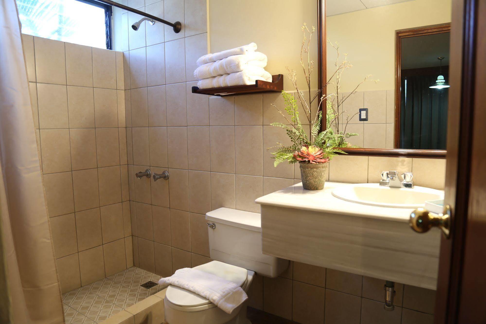 Hotel Residencia Del Sol Ciudad Guatemala Eksteriør billede